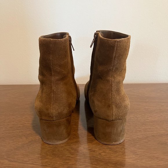 UO Elle Suede Ankle Boot - Picture 6 of 11